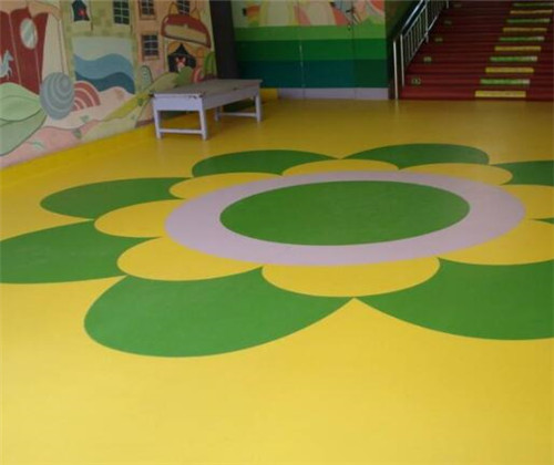 幼儿园橡胶地板有没有毒？对孩子有害吗？
